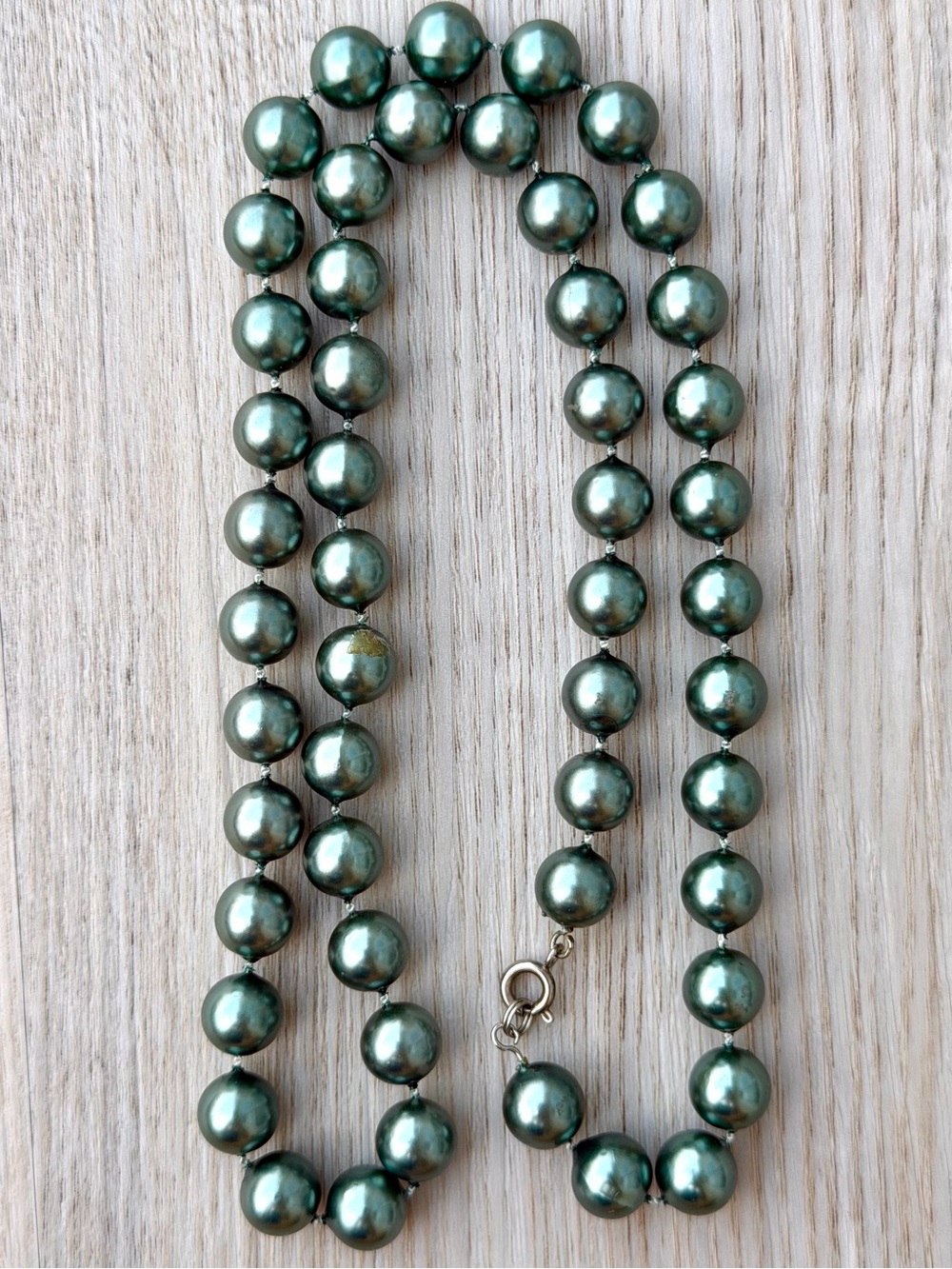 Vintage Lustrous Peacock Green Faux Pearl Bead Necklace Knotted Costume Jewelry